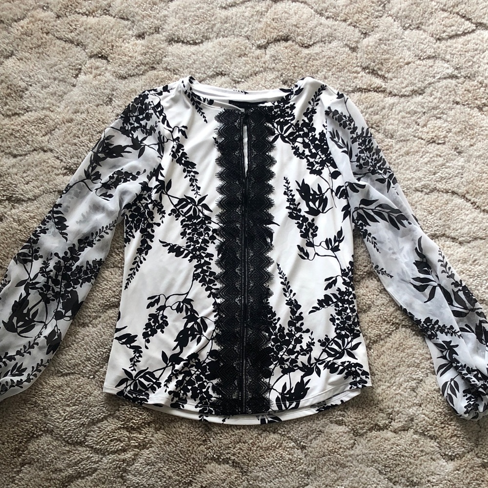 White House Black Market Black & White Floral Lace-Trim Blouse